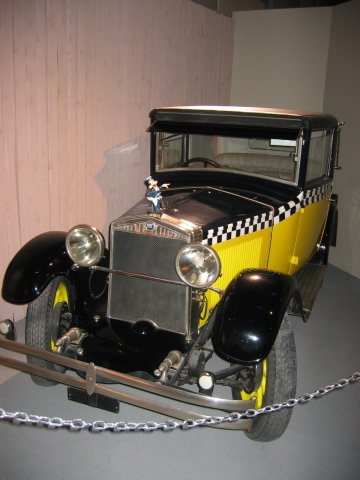 ce n'est pas une Ford modle T comme on le croit souvent...