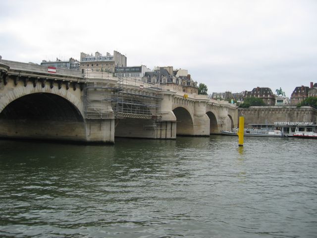 le pont Neuf se paie un lifting...